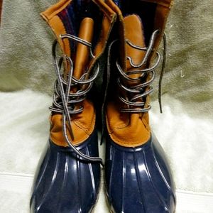 Women's winter / rain boots size 11 fleece lined